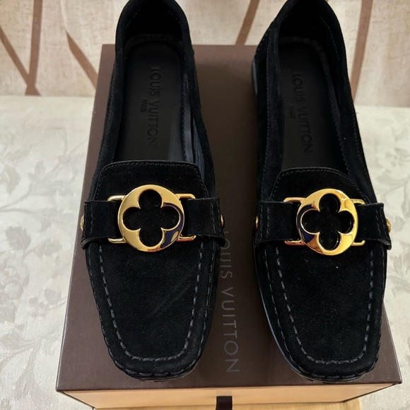 🆕 Louis Vuiton Logo gorgeous Driiving Loafes 🥰 - Picture 3 of 9